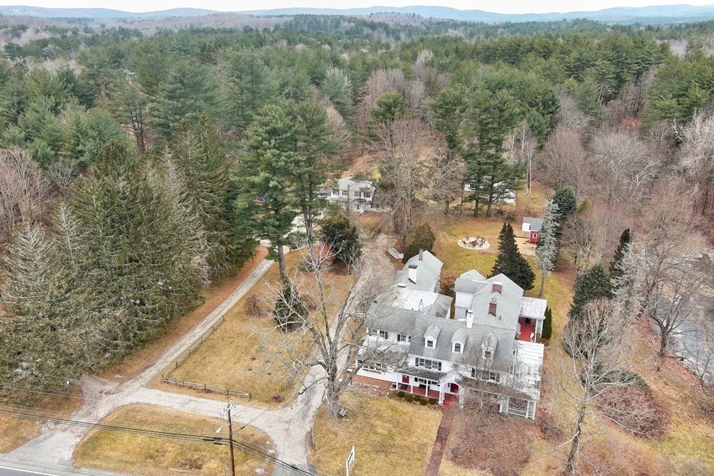 684 South Egremont Rd