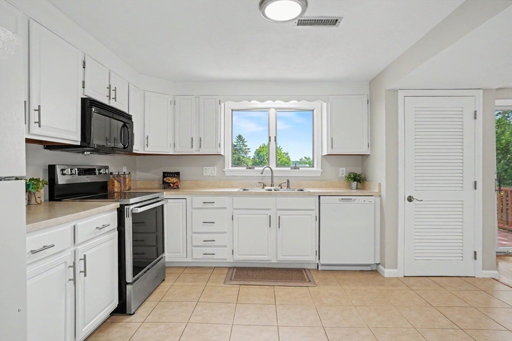 13 Brandee Ln #24, Methuen, MA, 13 Brandee Ln #24, Methuen, MA Photo #5