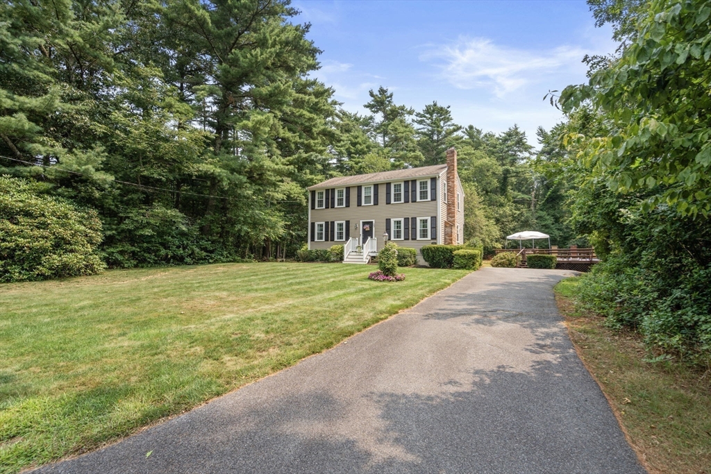 23 Williams Dr