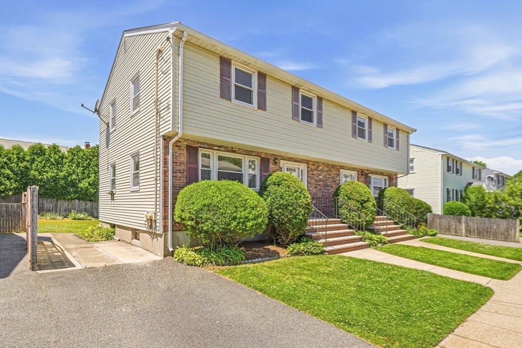 26-28 Desmond Ave