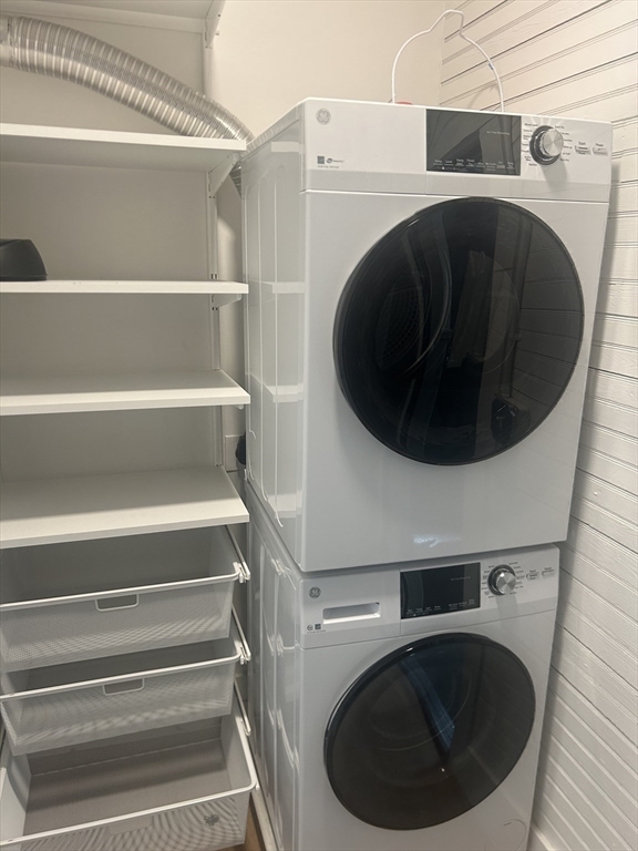 Cambridge, Massachusetts 02139, United States, 4 Bedrooms Bedrooms, ,2 BathroomsBathrooms,Residential,Active,128115