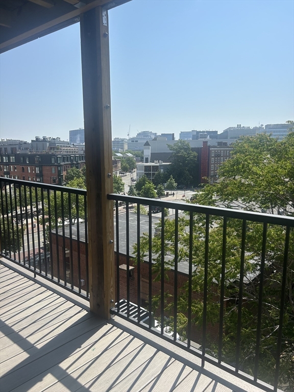 Cambridge, Massachusetts 02139, United States, 4 Bedrooms Bedrooms, ,2 BathroomsBathrooms,Residential,Active,128115