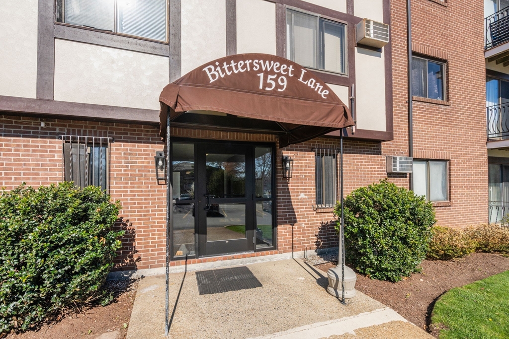 159 Bittersweet Ln 103