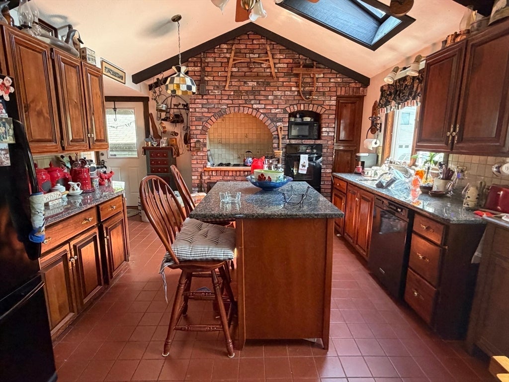 47 Wheeler Street, Gloucester, MA, 47 Wheeler Street, Gloucester, MA Photo #3
