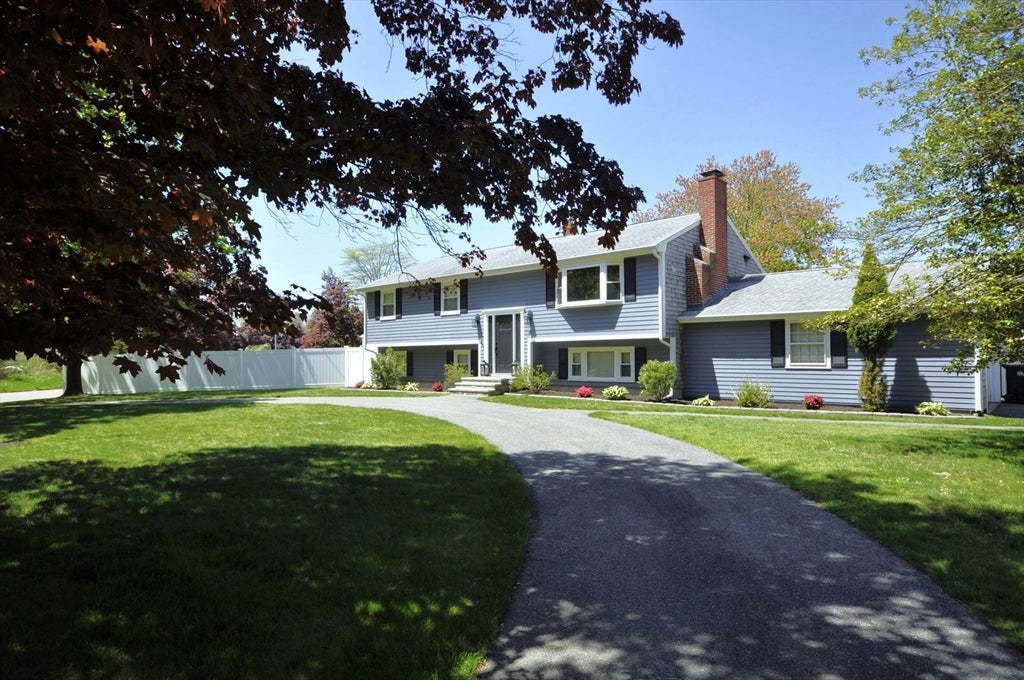 46 Bridle Rd