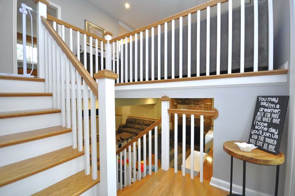 46 Bridle Rd