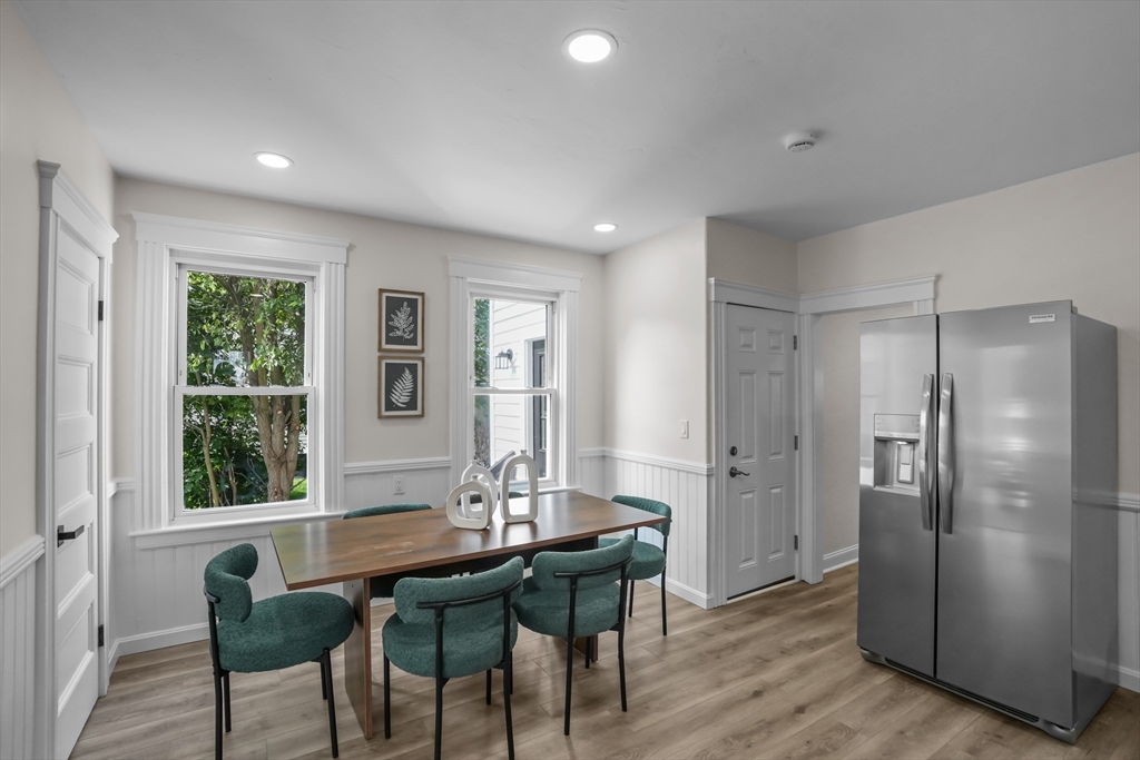 33 Gosnold St