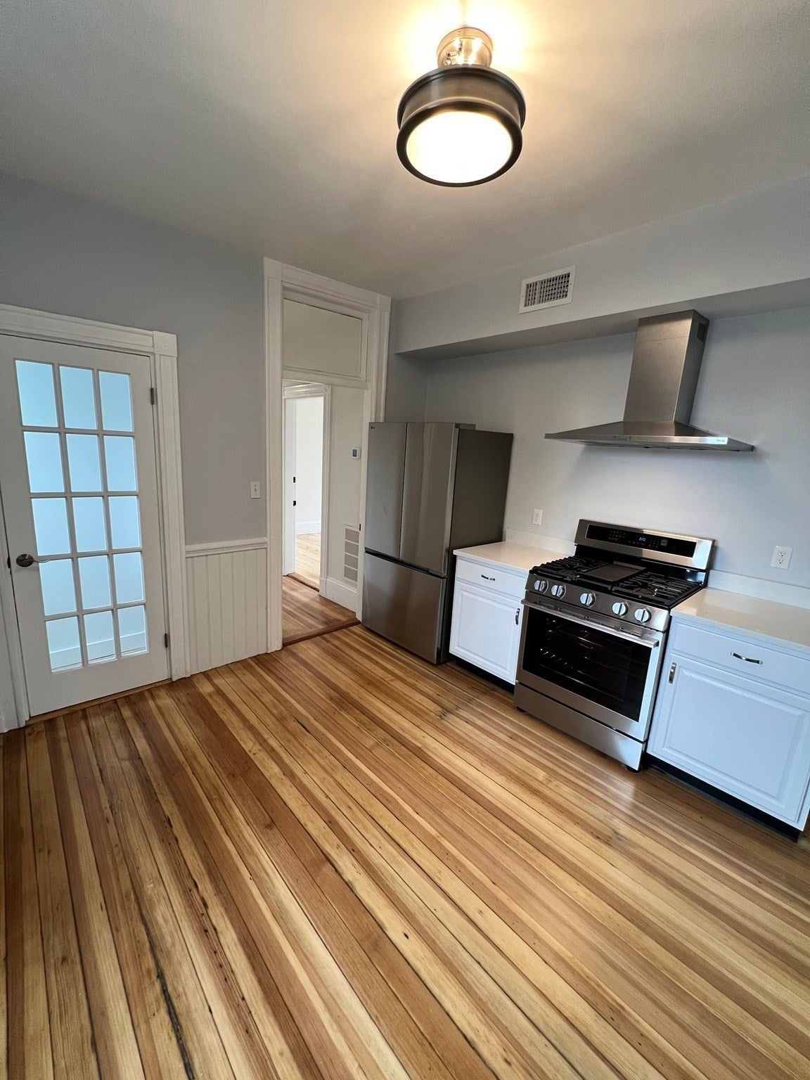 98 Boylston St 3
