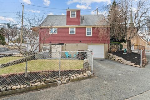 215 Lynnfield St Lynn MA 01904
