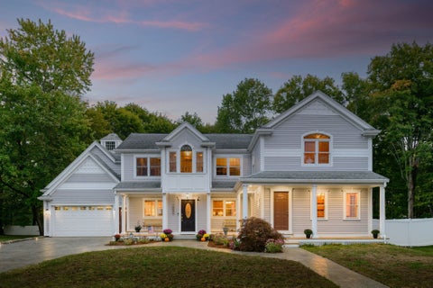 Photo of 179 Vernon St, Rockland, MA 02370 (MLS # 73588815)