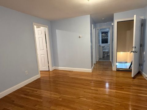 23 Myrtle St 2 Quincy MA 02171