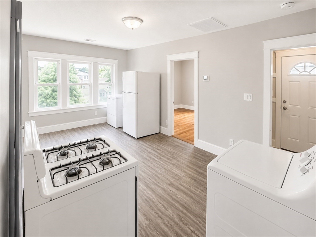 Picture for the property 73538581, 12 beds, 6 baths