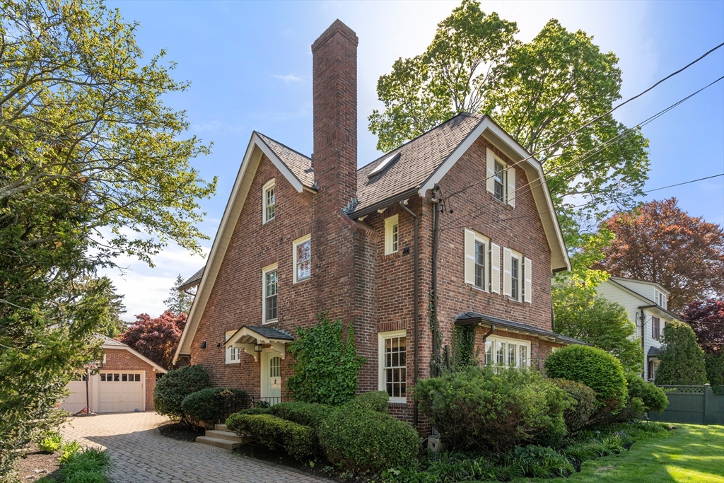 Photo of 47 Yale Street, Winchester, MA