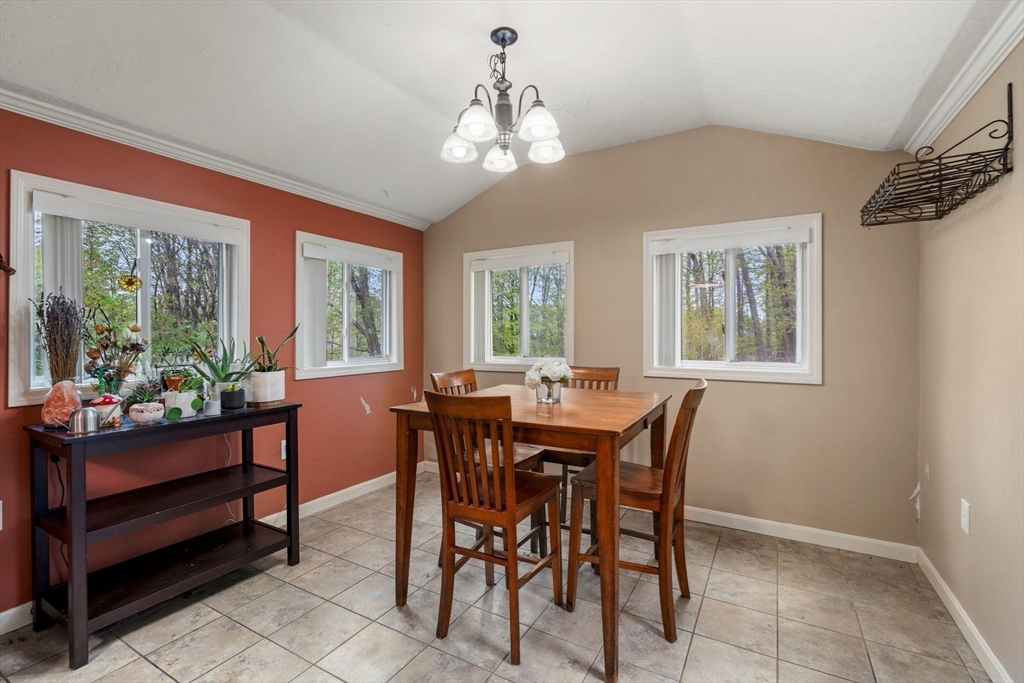 16 Oxford St, West Boylston, MA Photo #6