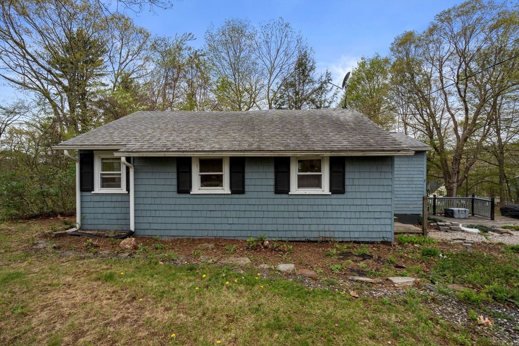 16 Oxford St, West Boylston, MA Photo #2