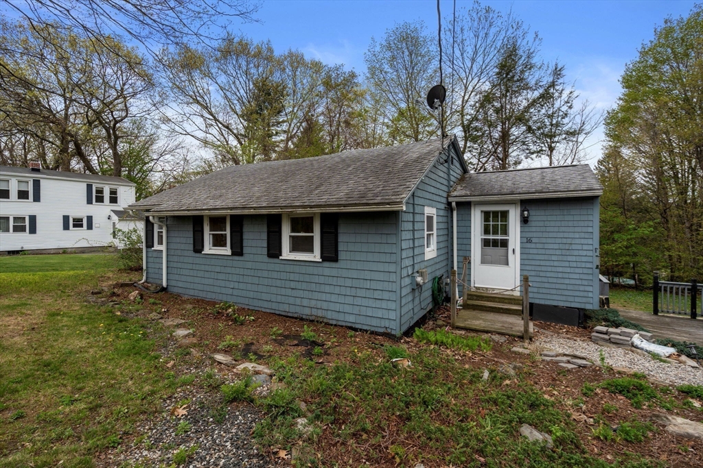 16 Oxford St, West Boylston, MA Photo #3