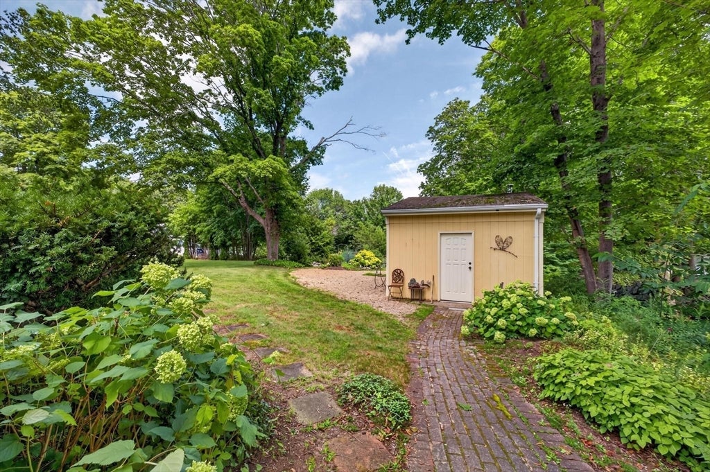 61 Highland Avenue, Dartmouth, MA Photo #25