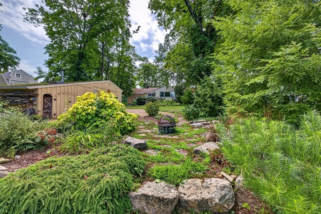 61 Highland Avenue, Dartmouth, MA Photo #28