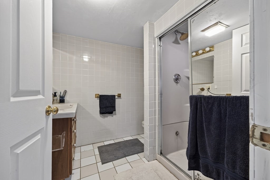 61 Highland Avenue, Dartmouth, MA Photo #19