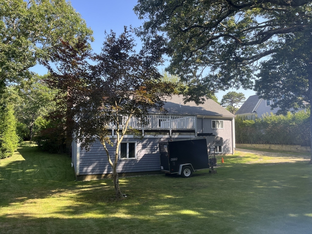 89 Swift Ave