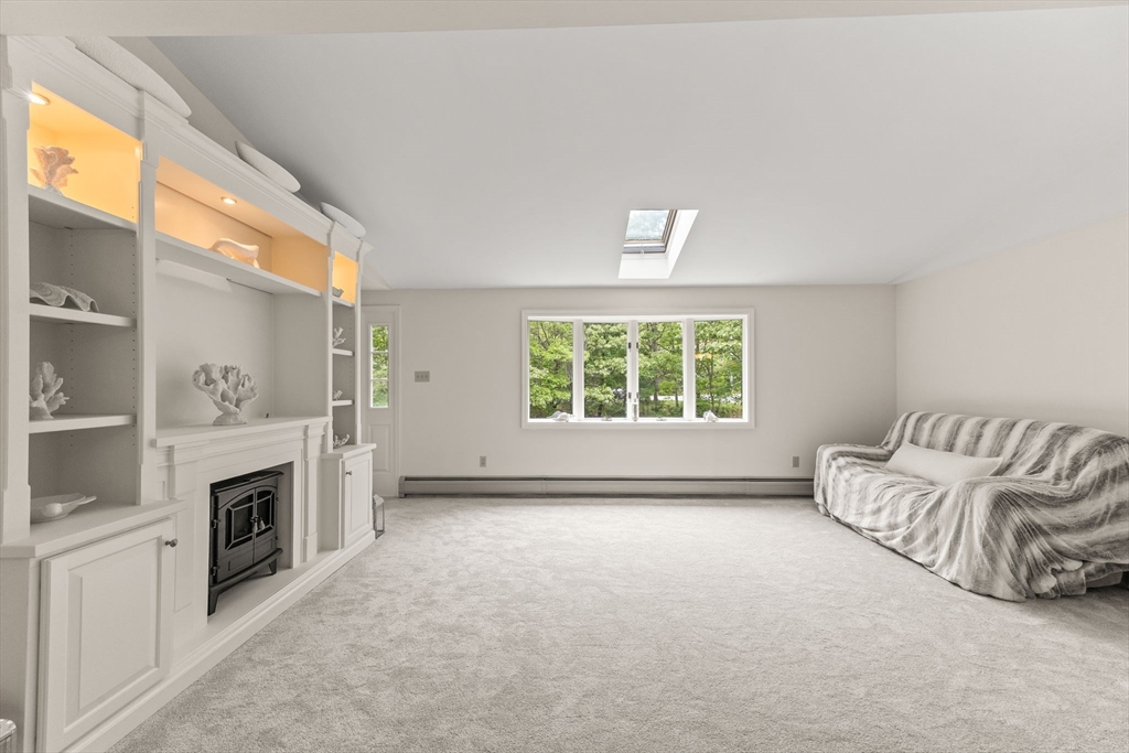 3 Sandy Fox Drive