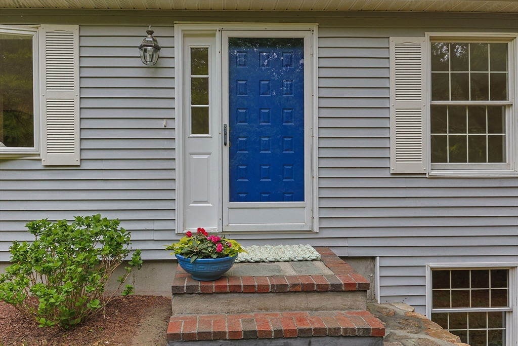 3 Sandy Fox Drive
