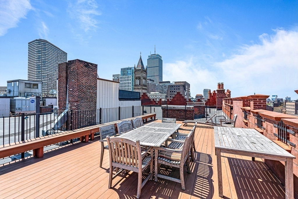 271 Dartmouth St 5C