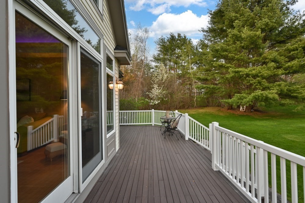 16 Hawkins Pond Lane, Salem, NH Photo #8