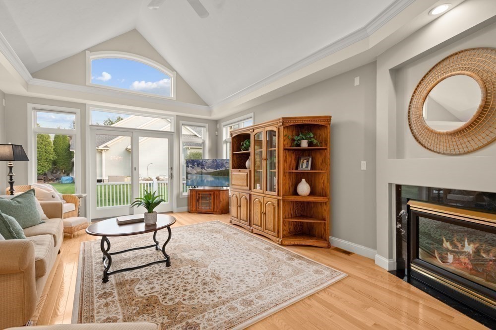 16 Hawkins Pond Lane, Salem, NH Photo #12