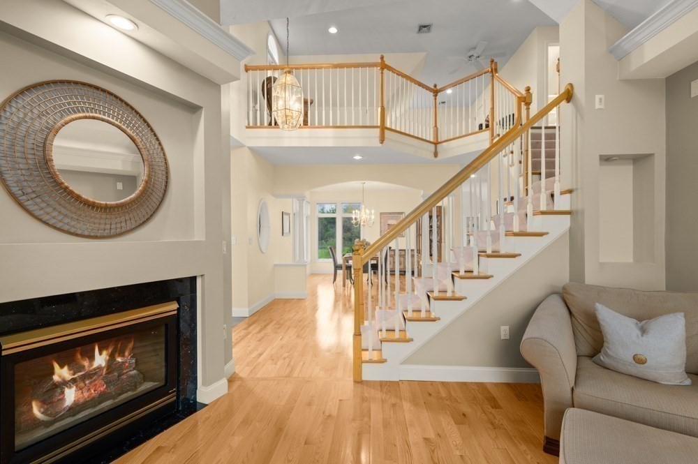 16 Hawkins Pond Lane, Salem, NH Photo #9