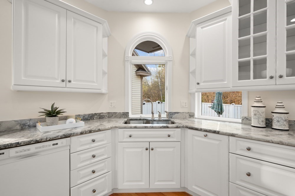 16 Hawkins Pond Lane, Salem, NH Photo #27