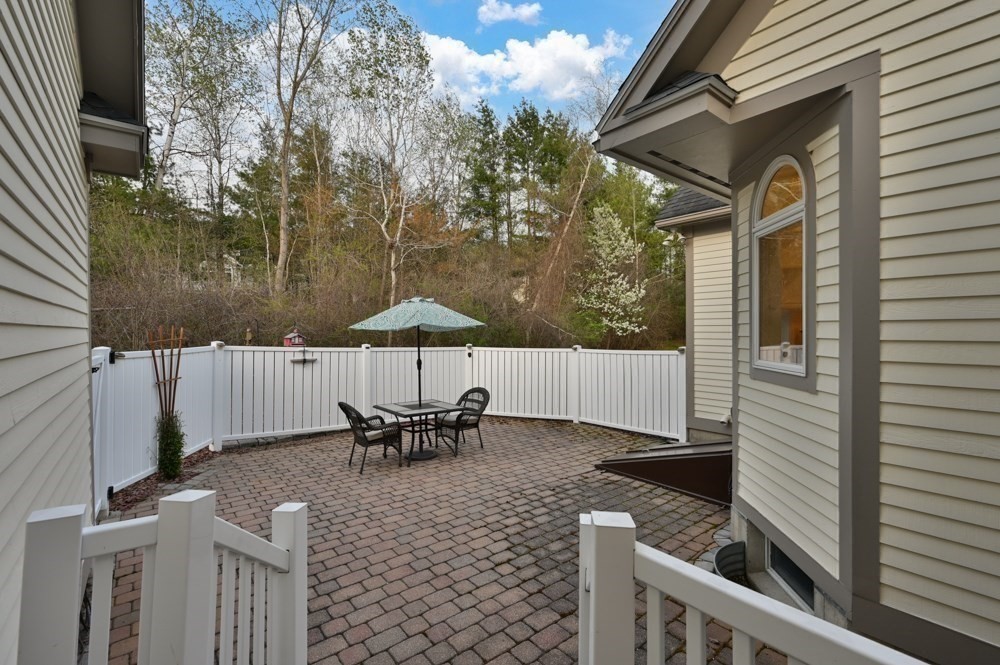 16 Hawkins Pond Lane, Salem, NH Photo #39