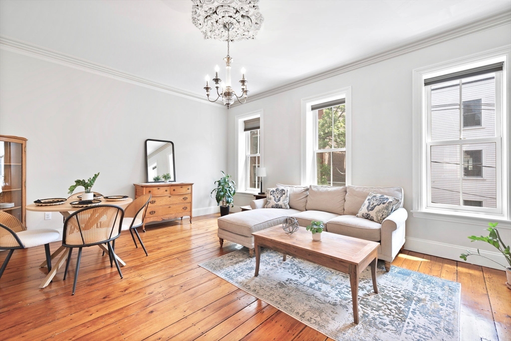 24 Oak St 2
