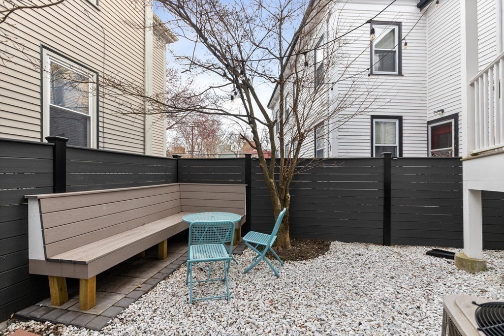 386 Windsor St #1, Cambridge, MA Photo #17