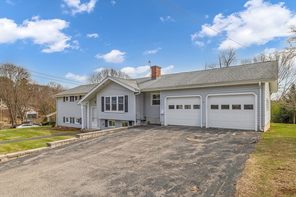 21 Champlain Dr