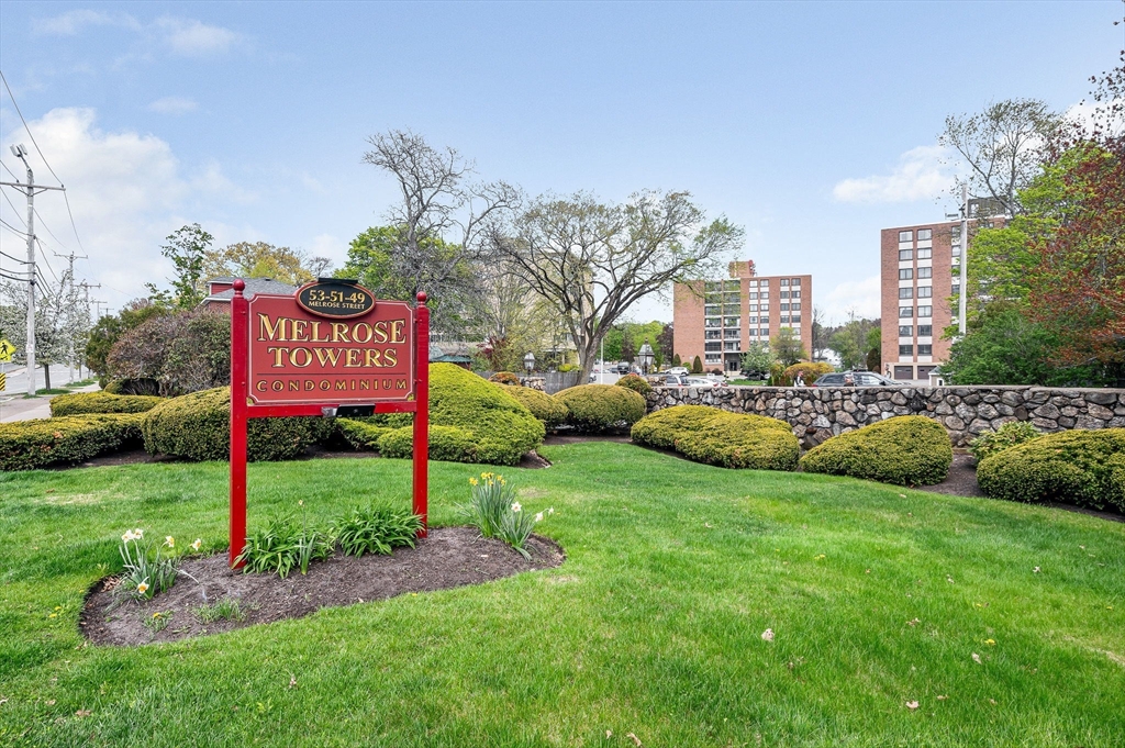 49 Melrose St 4B