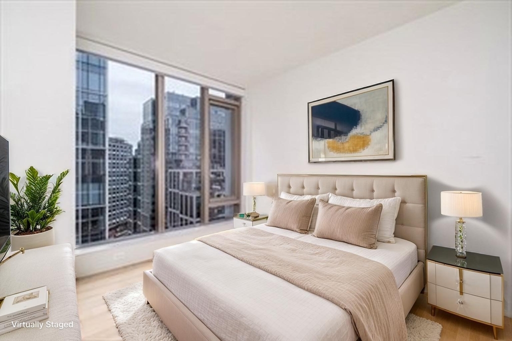 133 Seaport Blvd 1719