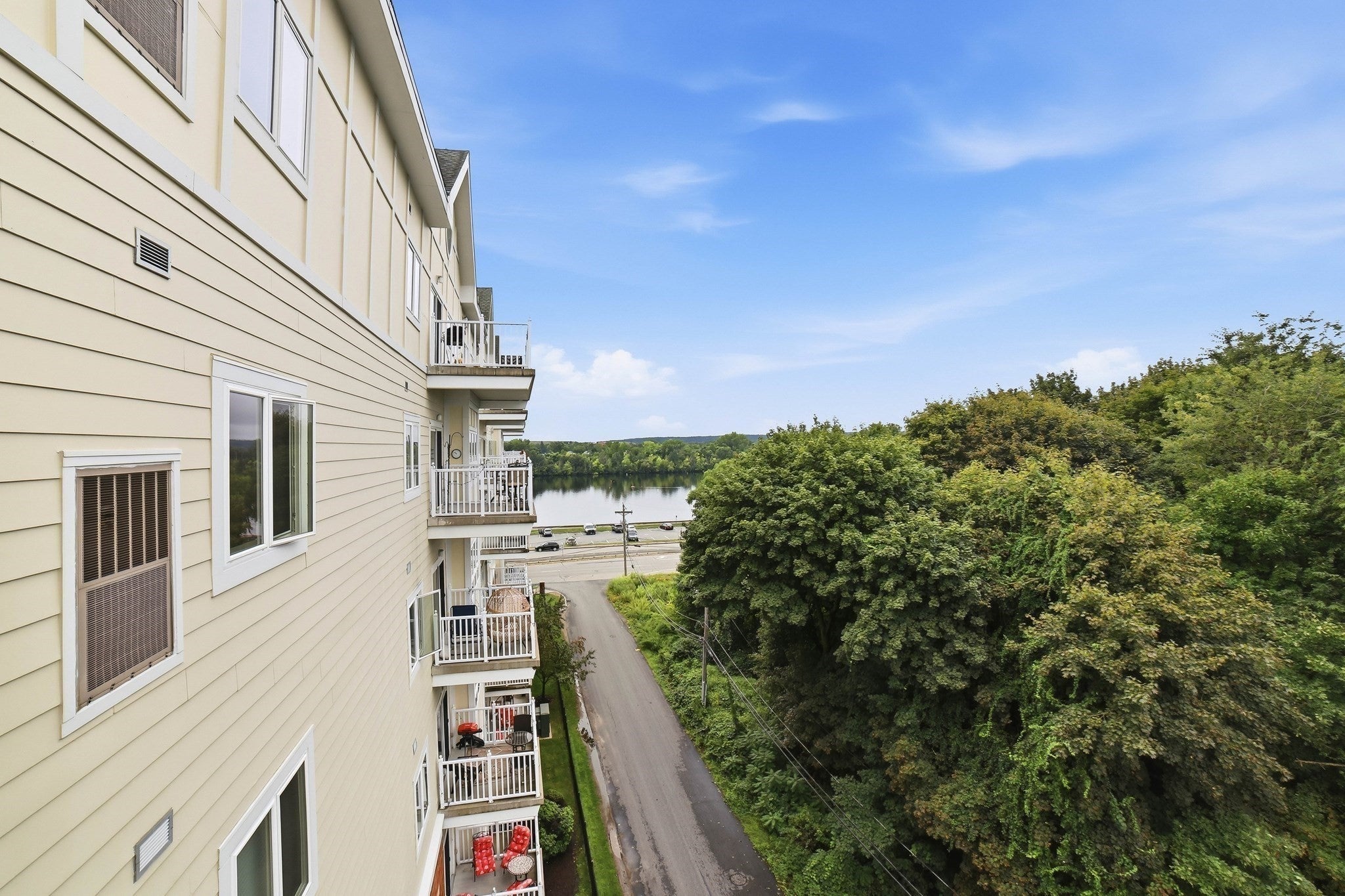 527 Pawtucket Blvd #608, Lowell, MA Photo #19