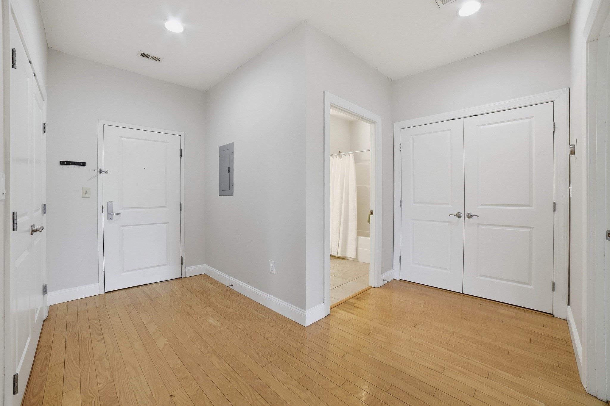 527 Pawtucket Blvd #608, Lowell, MA Photo #4