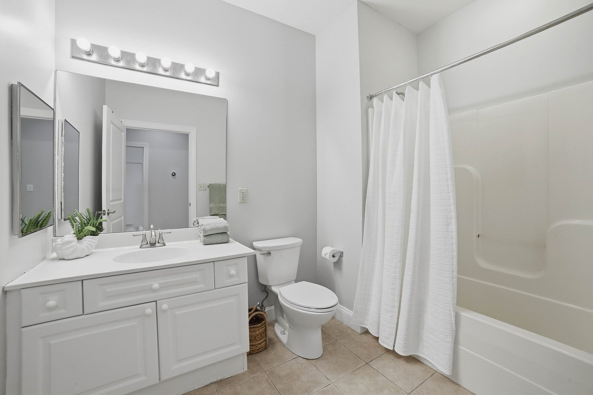527 Pawtucket Blvd #608, Lowell, MA Photo #13
