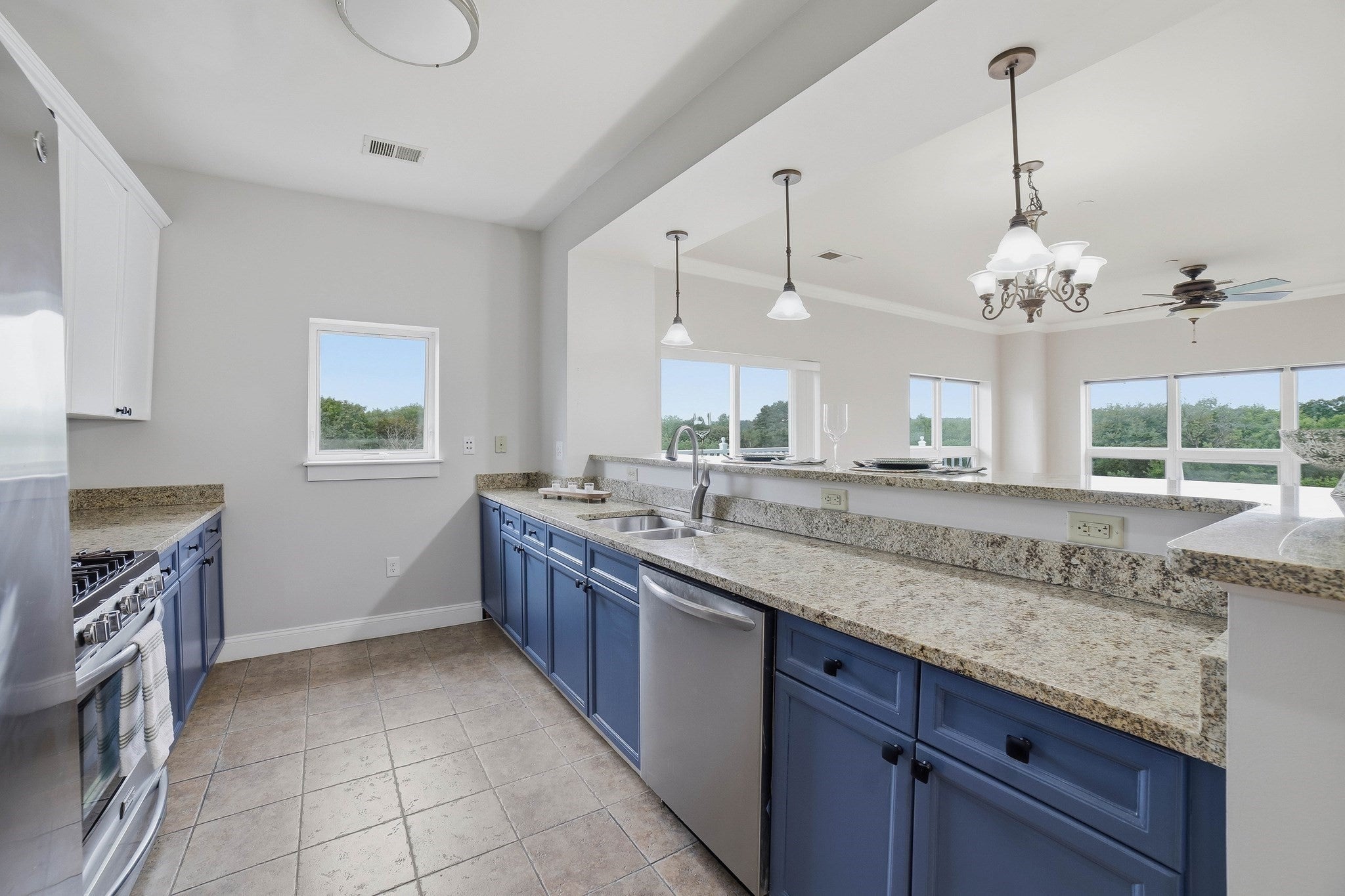 527 Pawtucket Blvd #608, Lowell, MA Photo #3
