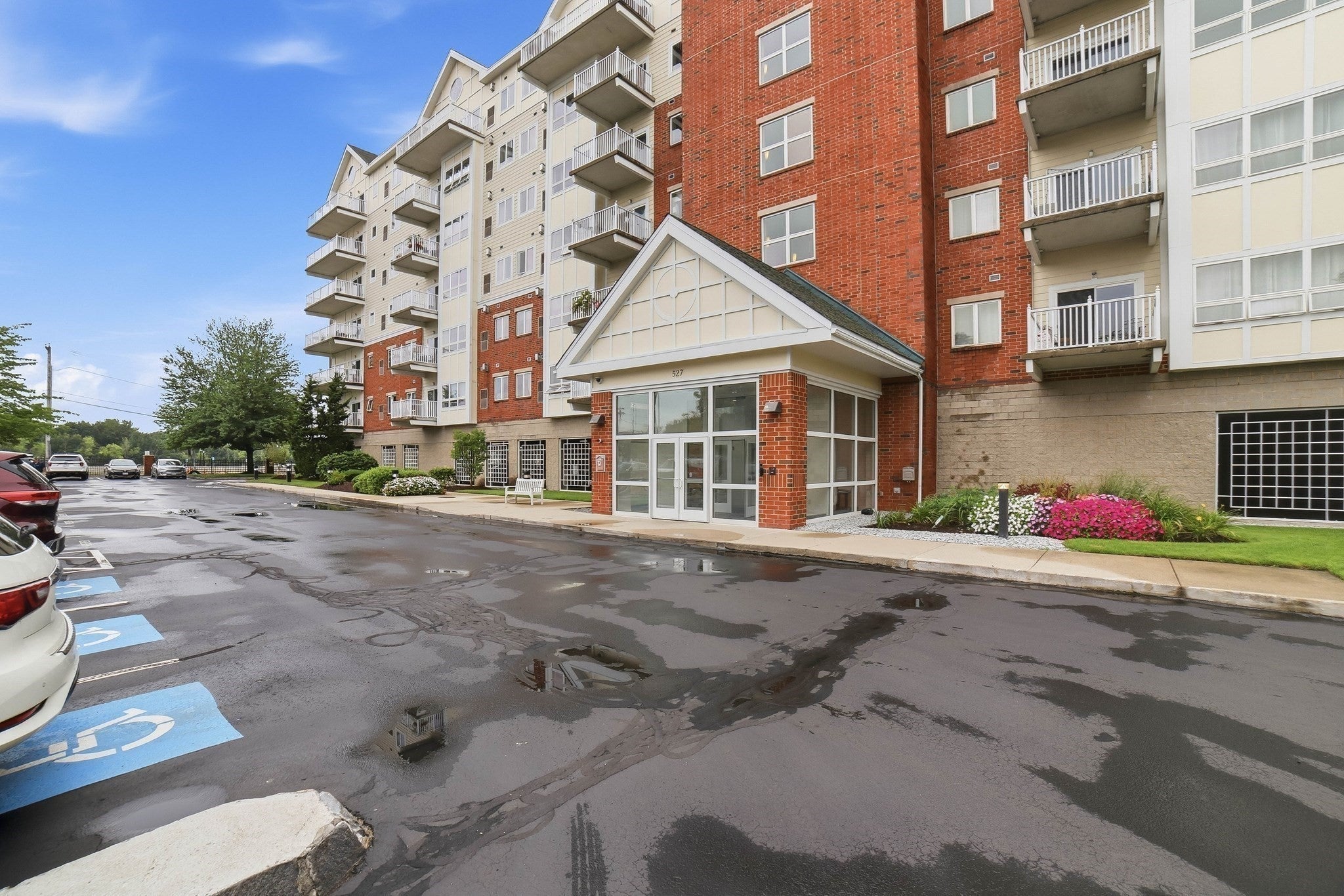 527 Pawtucket Blvd #608, Lowell, MA Photo #17
