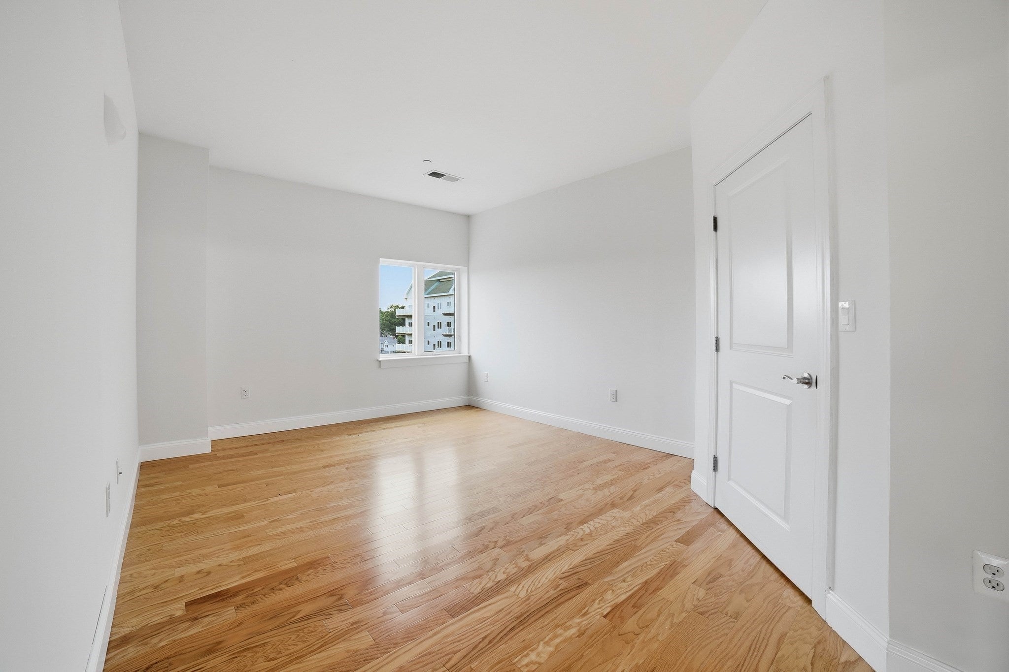 527 Pawtucket Blvd #608, Lowell, MA Photo #10
