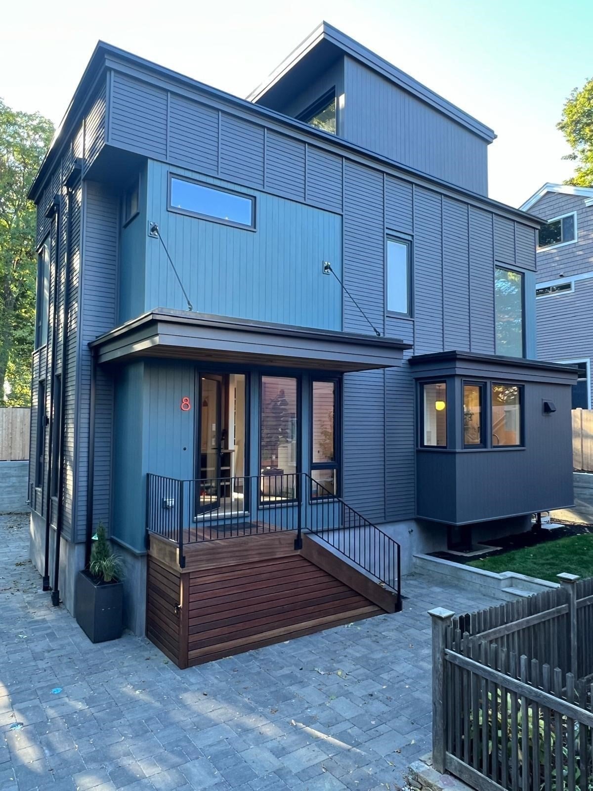 Photo of 8 Holworthy Terrace, Cambridge, MA