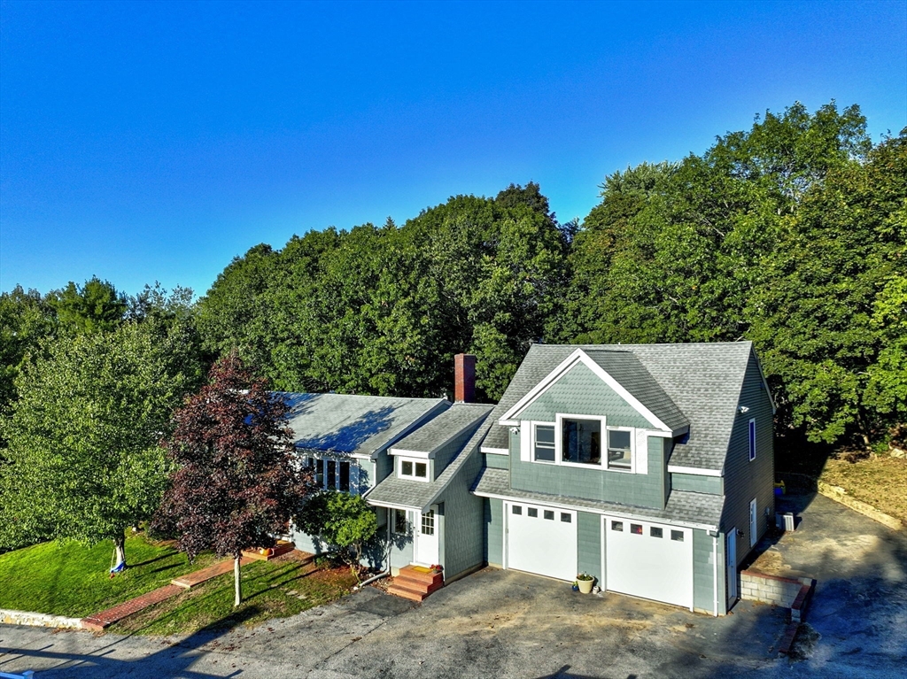 230 Lisle St
