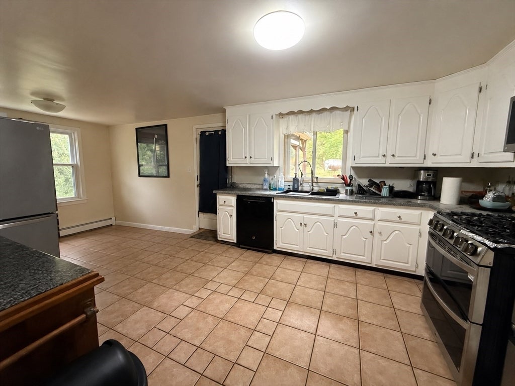 246 Pleasant Street, Franklin, MA Photo #6