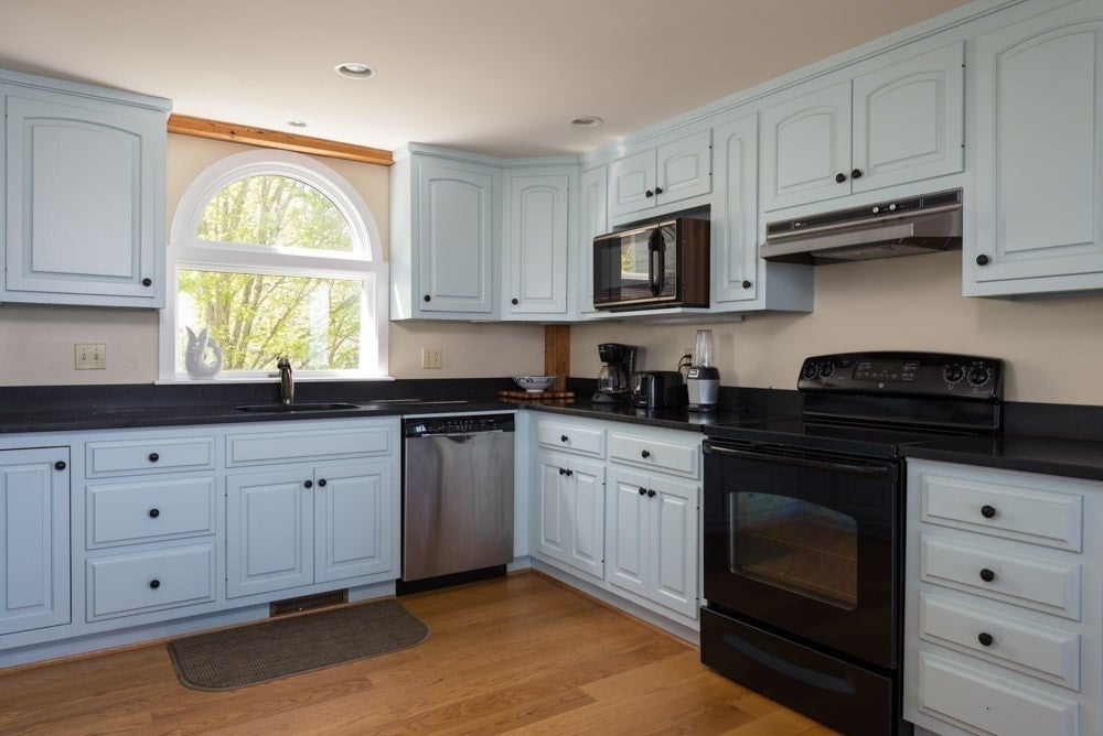 30 Cove Street, Marion, MA, 30 Cove Street, Marion, MA Photo #6