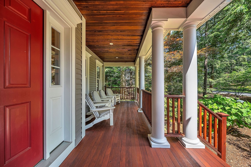 24 Summit Road