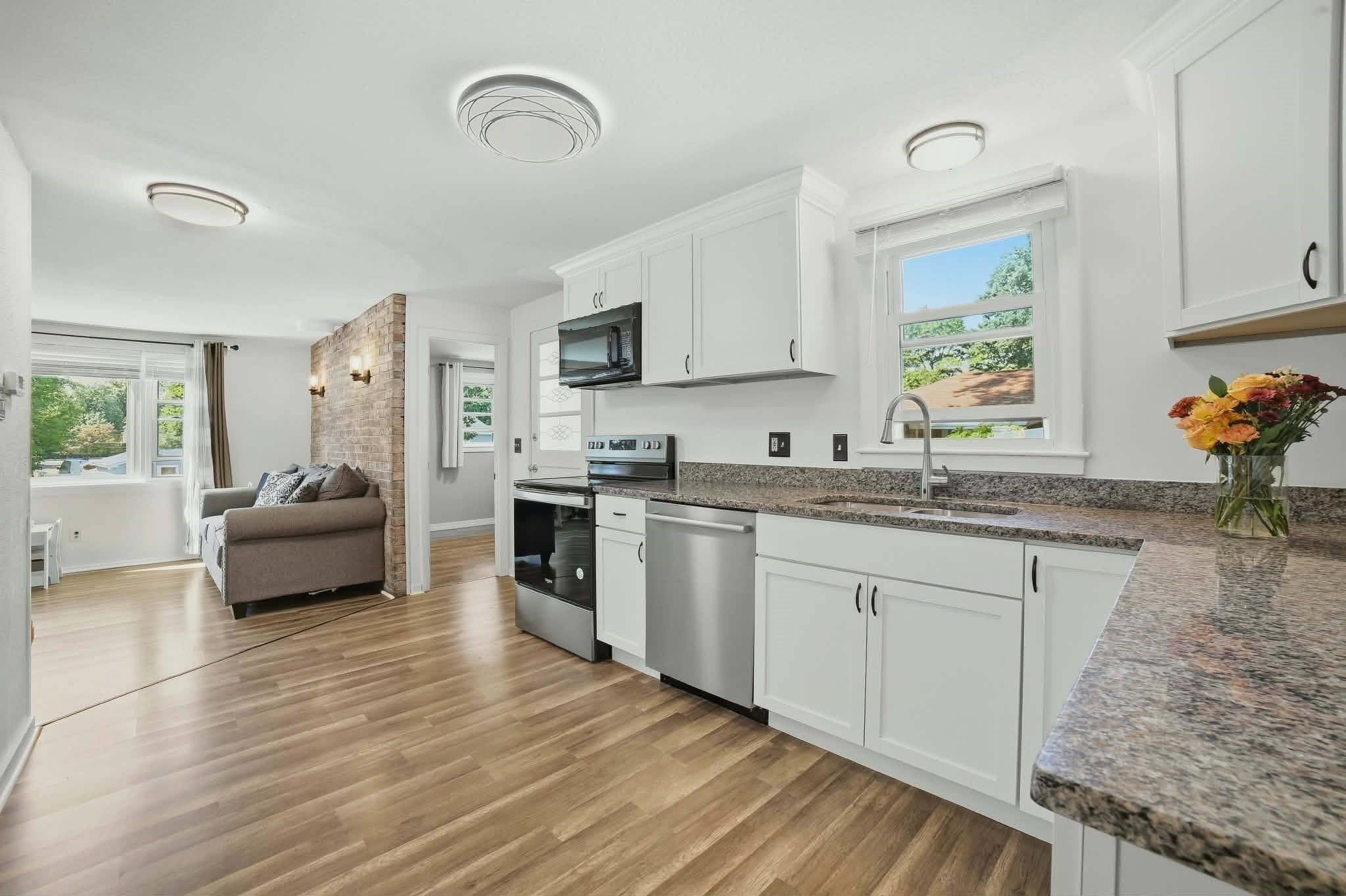 19 Harold St, Worcester, MA Photo #6