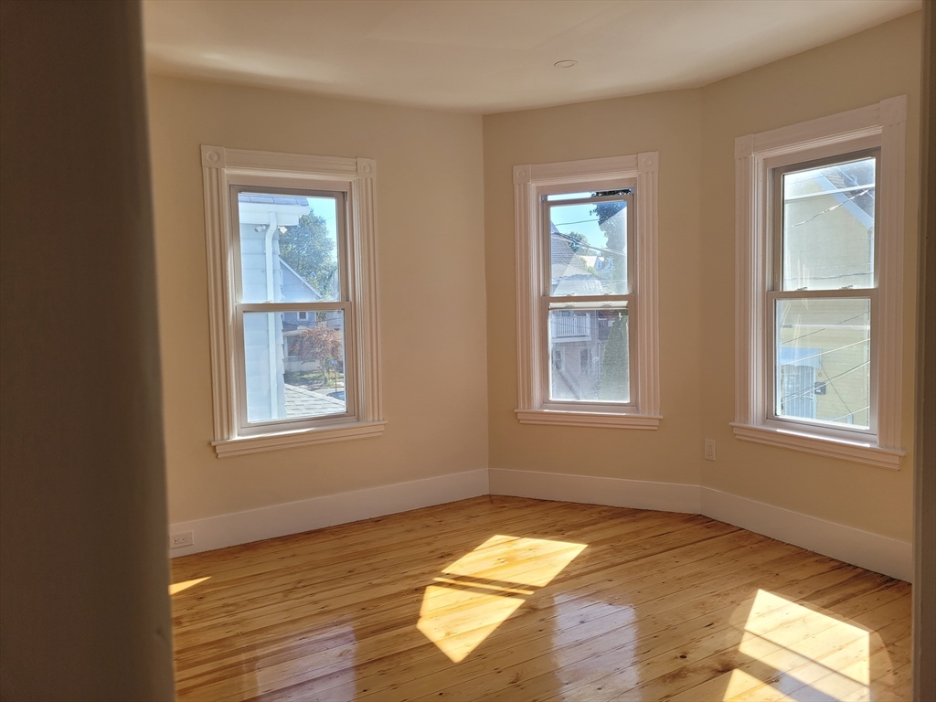 13-15 Benner Ave